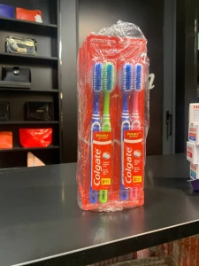 Colgate Double Action Toothbrush Medium 2 x Twin Pack