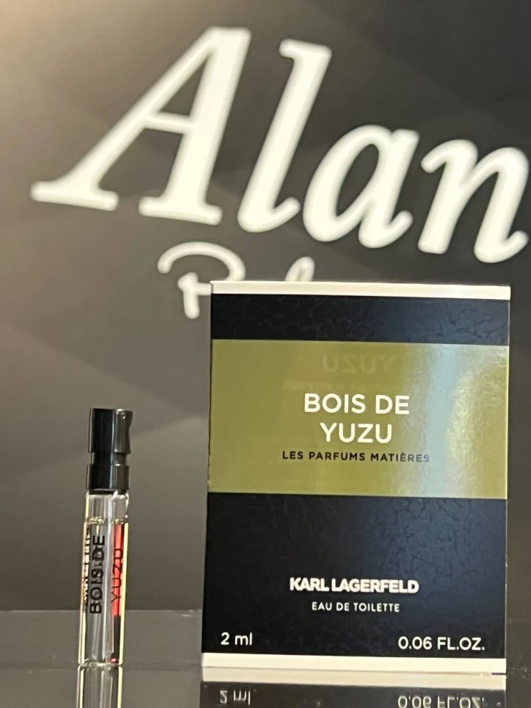 Karl Lagerfeld Bois de Yuzu Eau De Toilette 2 ML