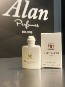 Trussardi Donna Eau De Parfum 7 ML